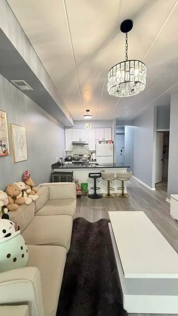 974 W 35th Place #508, Chicago, IL 60609 - #2