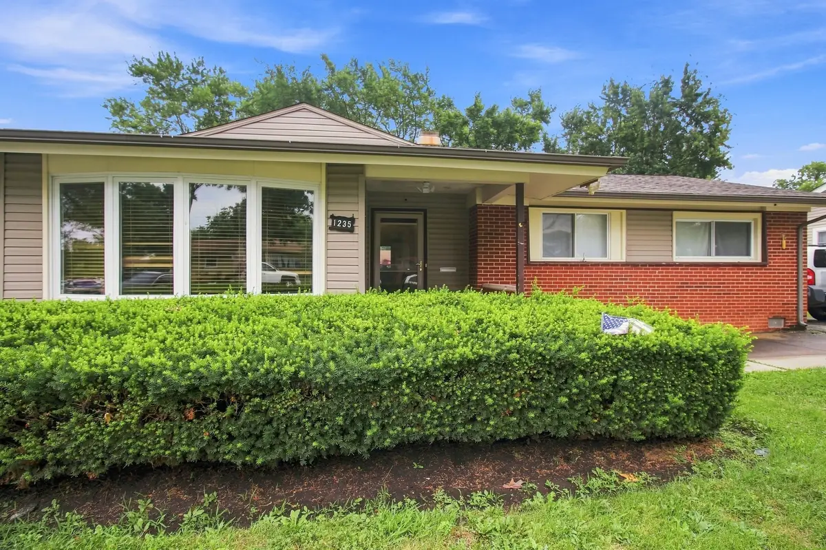 1235 Carswell Avenue, Elk Grove Village, IL 60007 - #1