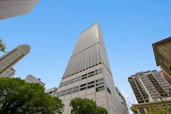 180 E Pearson Street #6907, Chicago, IL 60611