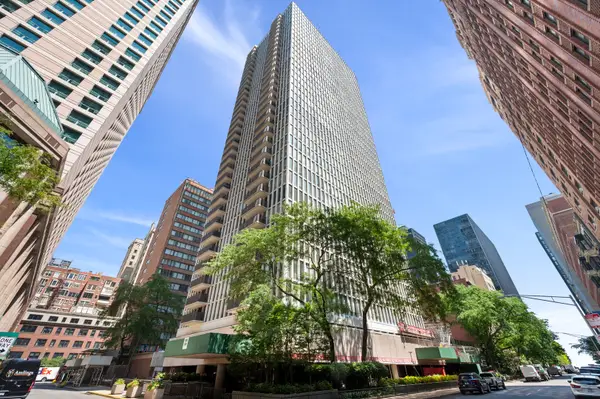 200 E Delaware Place #7D, Chicago, IL 60611