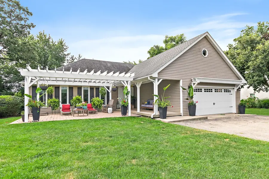 40W719 Longshadow Lane, Saint Charles, IL 60175 - #2
