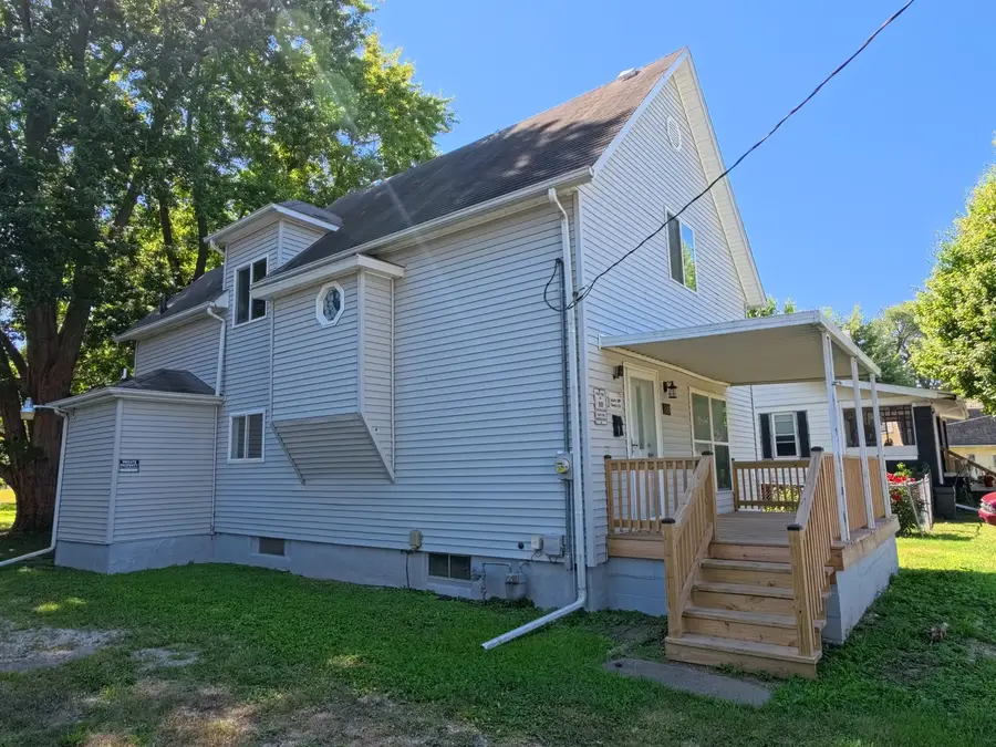 649 Indiana Avenue, Galesburg, IL 61401 - #2
