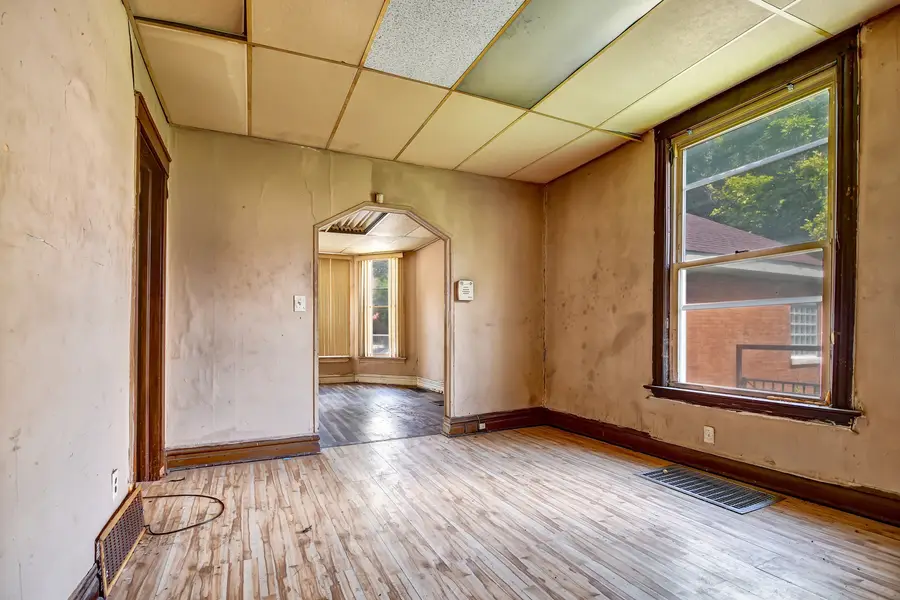 3413 W Carroll Avenue, Chicago, IL 60624 - #3