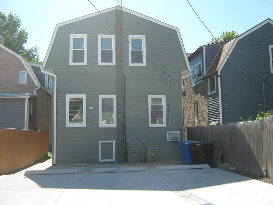 1237 N Harding Avenue, Chicago, IL 60651 - #3