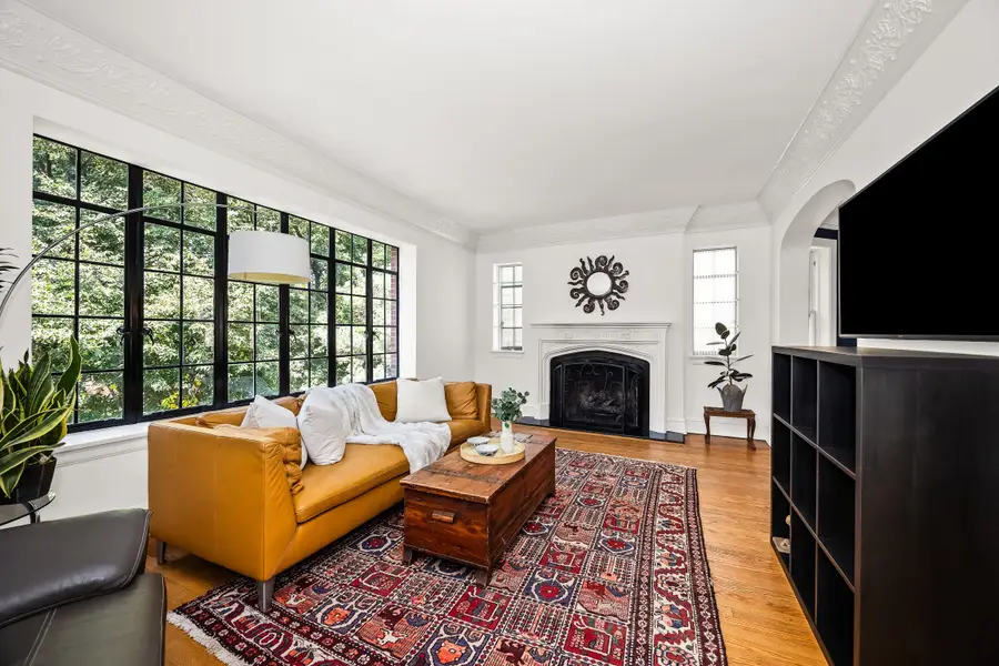 1106 Seward Street #2E, Evanston, IL 60202 - #3