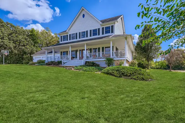 13N441 Coombs Road, Elgin, IL 60124