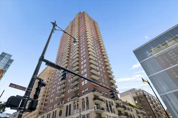 41 E 8th Street #2301, Chicago, IL 60605