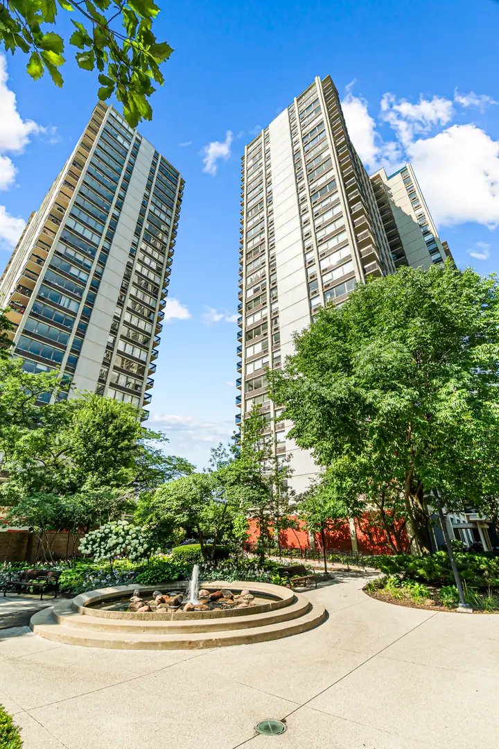 1360 N Sandburg Terrace #2603C, Chicago, IL 60610 - #1