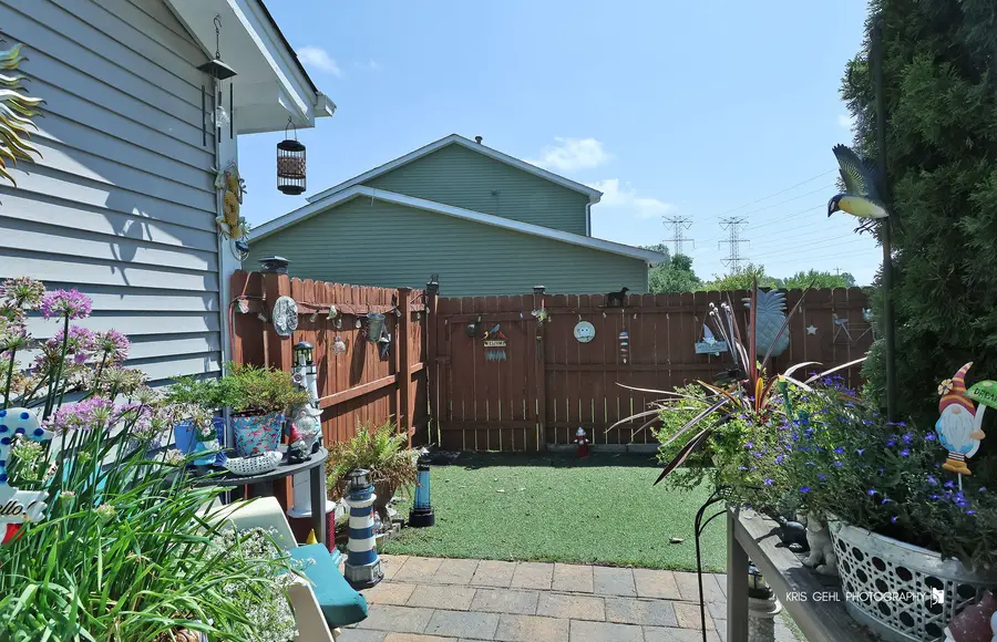 1525 Southport Court, Zion, IL 60099 - #2