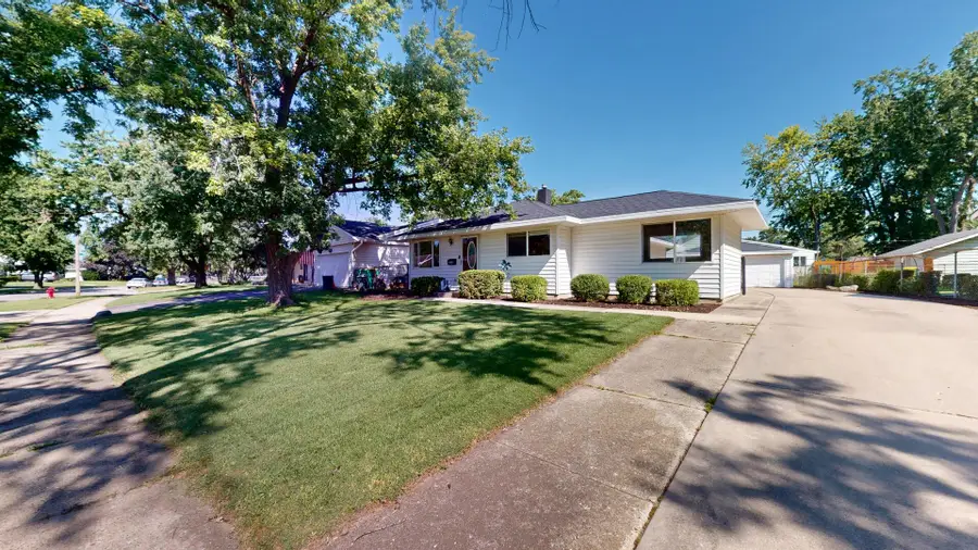 2517 Fairway Drive, Joliet, IL 60435 - #3