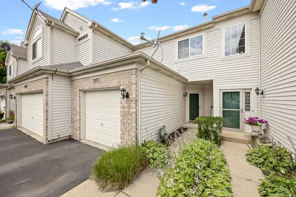 3371 Blue Ridge Drive, Carpentersville, IL 60110