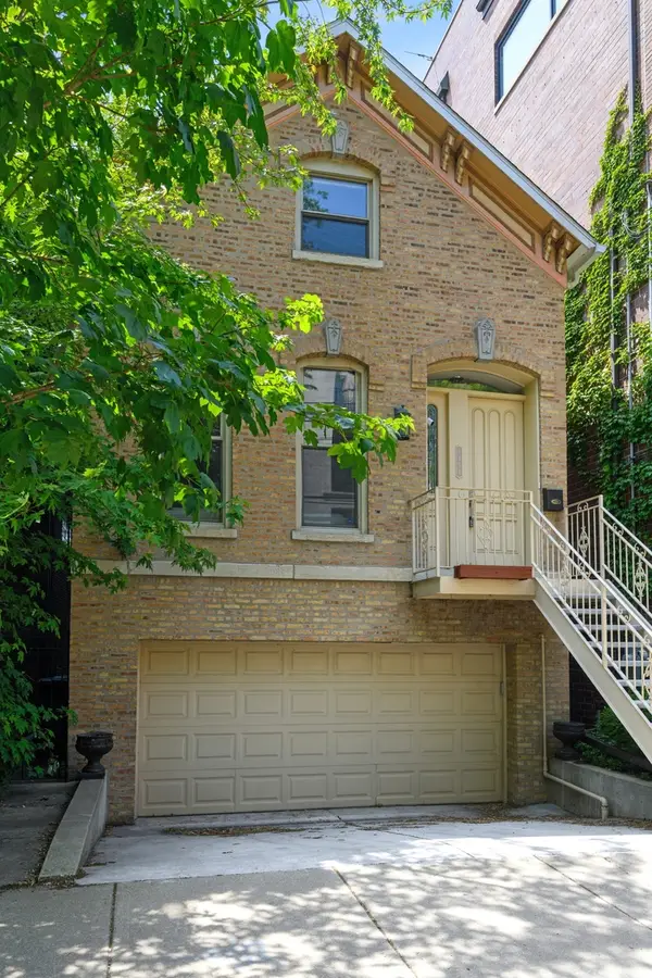 1454 N Wieland Street, Chicago, IL 60610