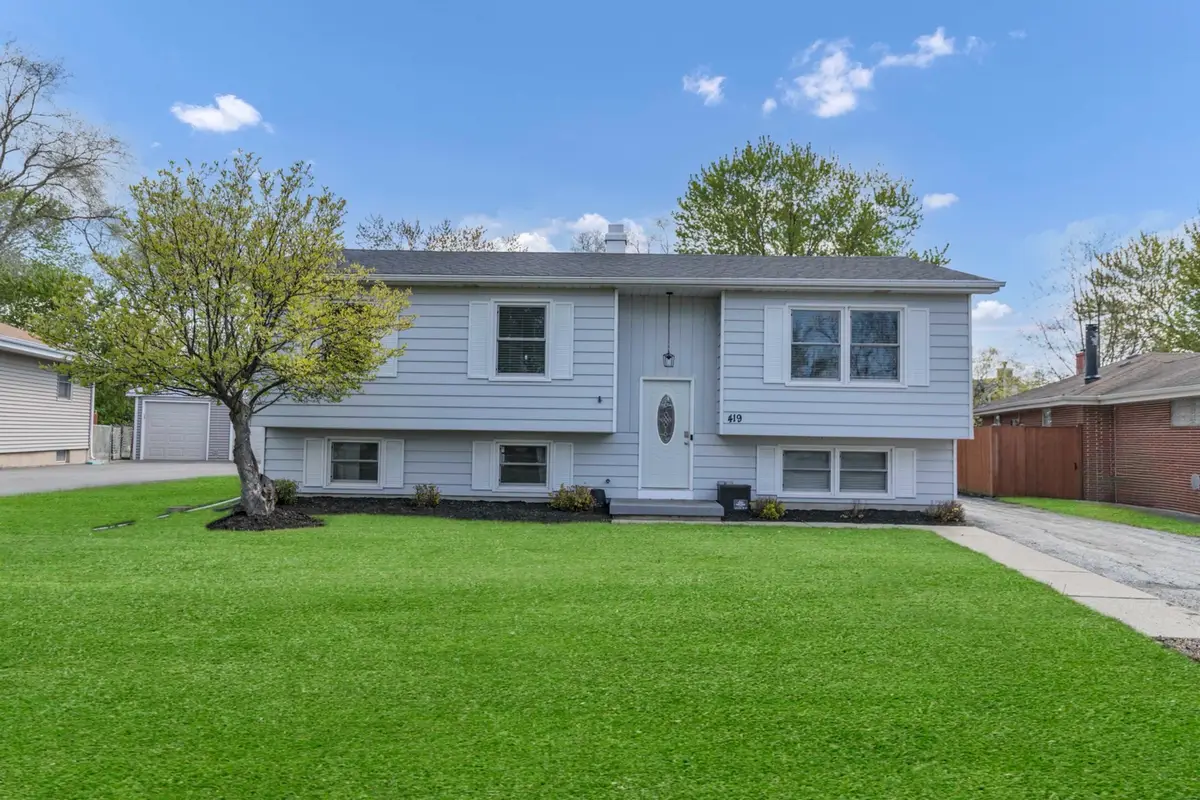 419 Deerpath Drive, Lindenhurst, IL 60046 - #1