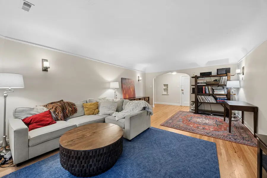344 S Maple Avenue #2B, Oak Park, IL 60302 - #3