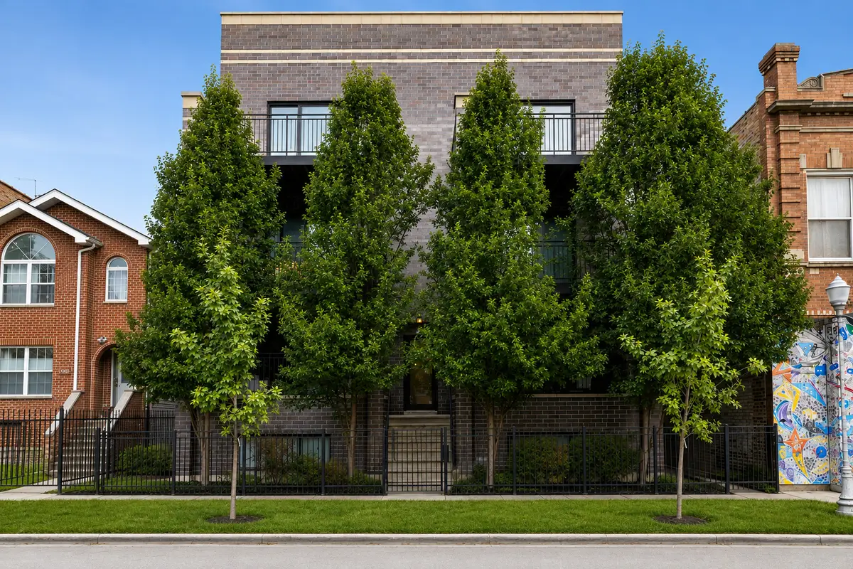 3004 W Lyndale Street #1E, Chicago, IL 60647 - #1