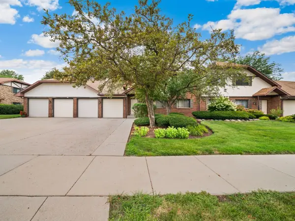 201 Walters Lane #1A, Itasca, IL 60143