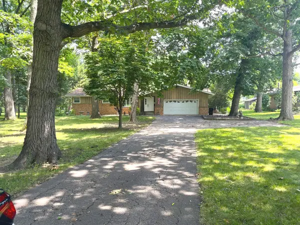 9823 256th Avenue, Salem, WI 53168