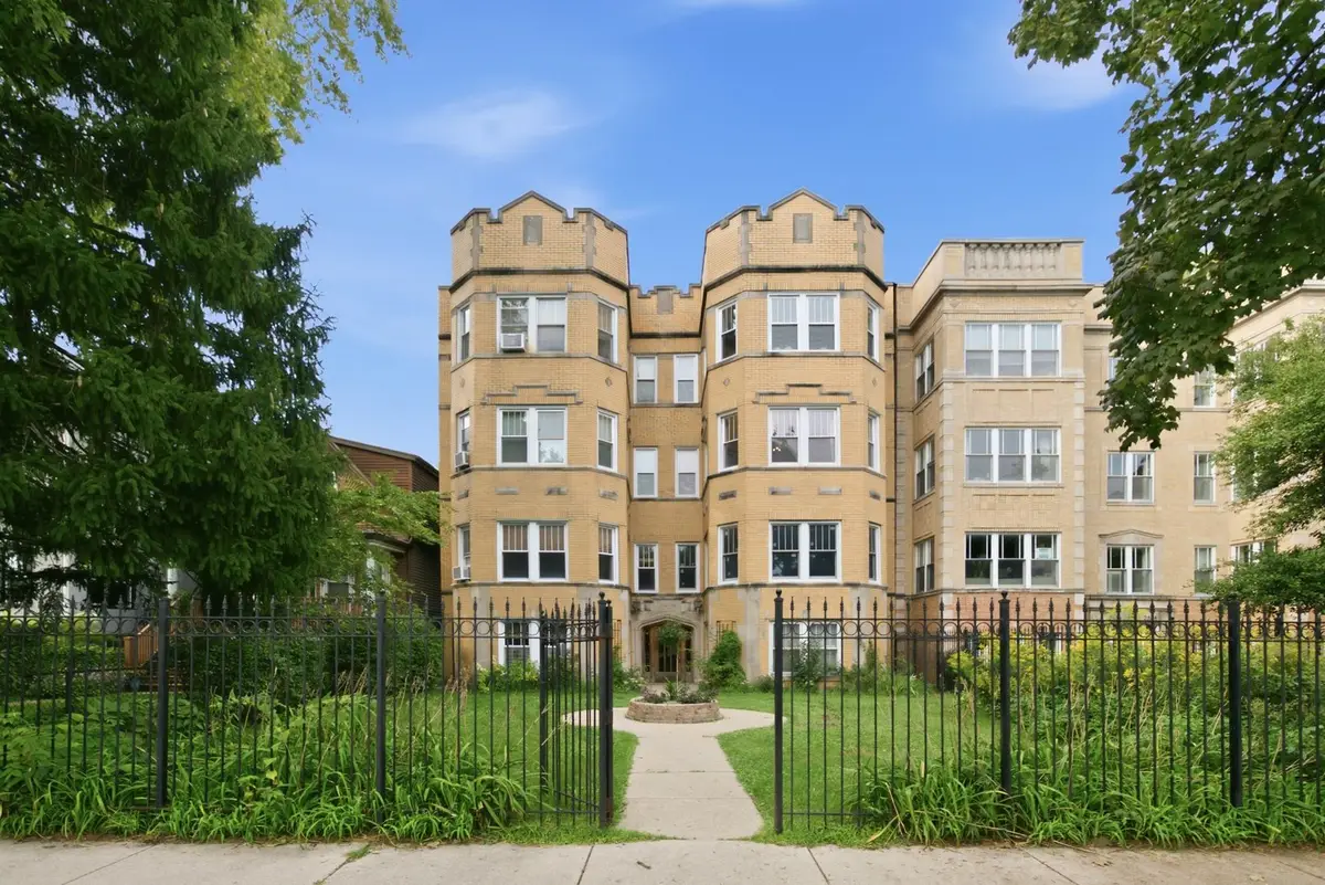 2640 W Logan Boulevard #102, Chicago, IL 60647 - #1