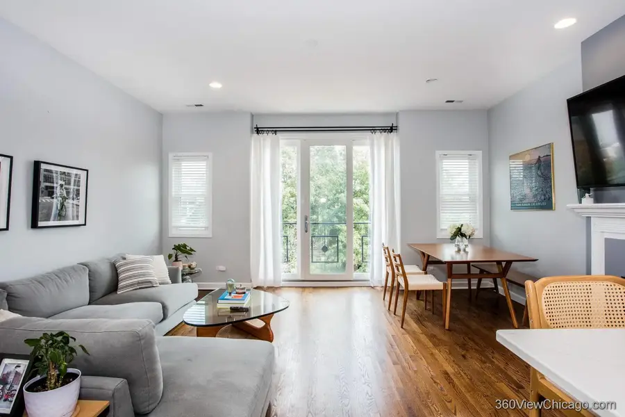 1534 N Bosworth Avenue #3, Chicago, IL 60642 - #3