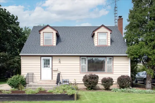 309 E Sunset Place, DeKalb, IL 60115