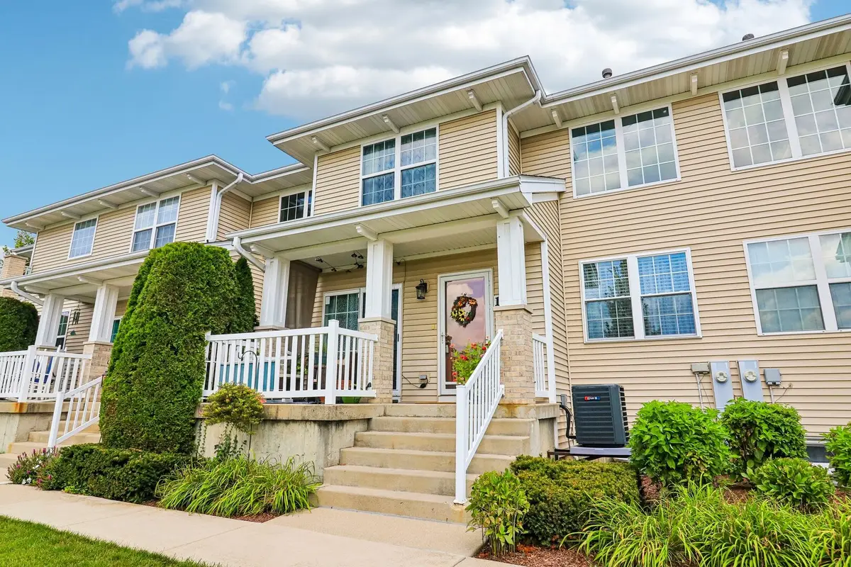 1214 Walnut Glen Drive, Crystal Lake, IL 60014 - #1
