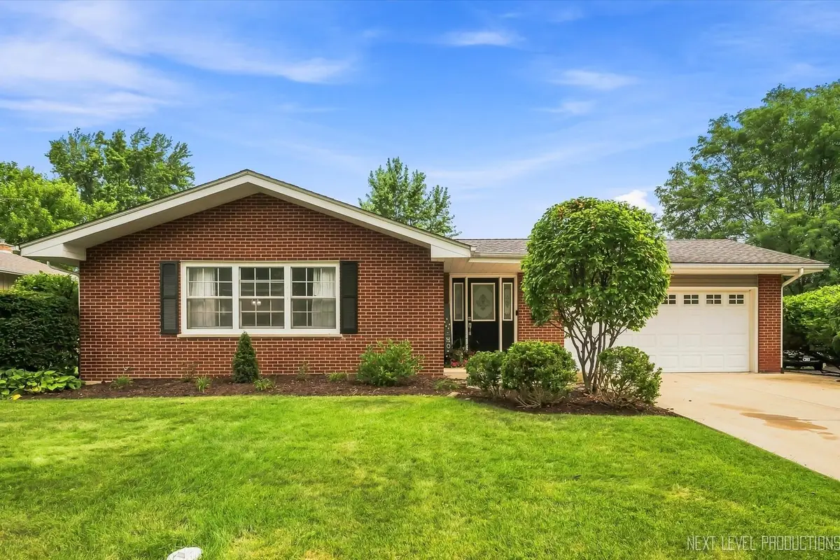 125 Sylvia Lane, Naperville, IL 60540 - #1