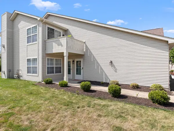 7721 Creek Bend #7721, Rockford, IL 61114