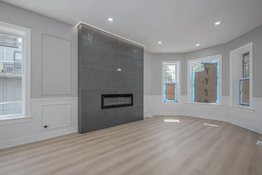 7049 S Vernon Avenue, Chicago, IL 60637 - #3