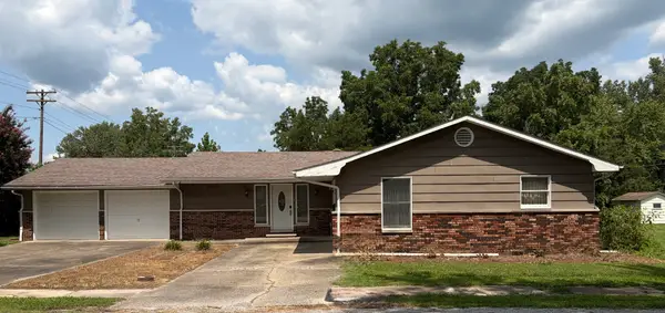 1303 E 4th Street, West Frankfort, IL 62896