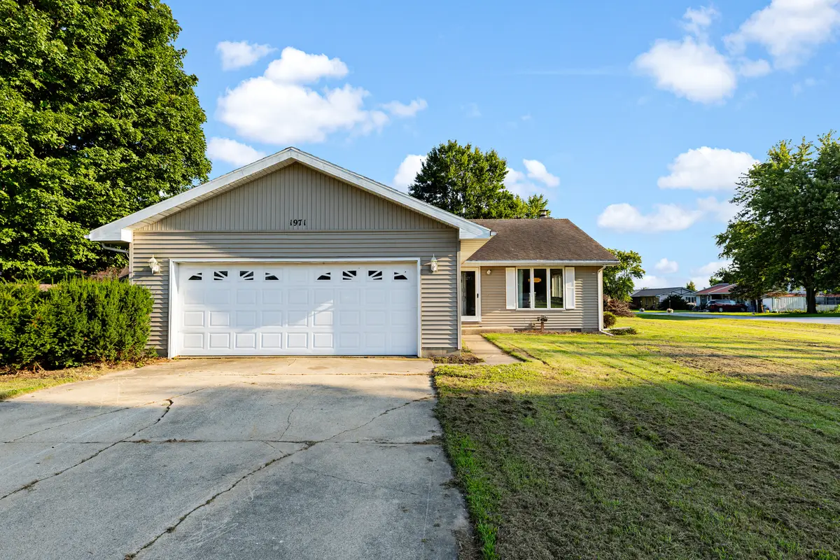 1971 Fleming Street, Watseka, IL 60970 - #1