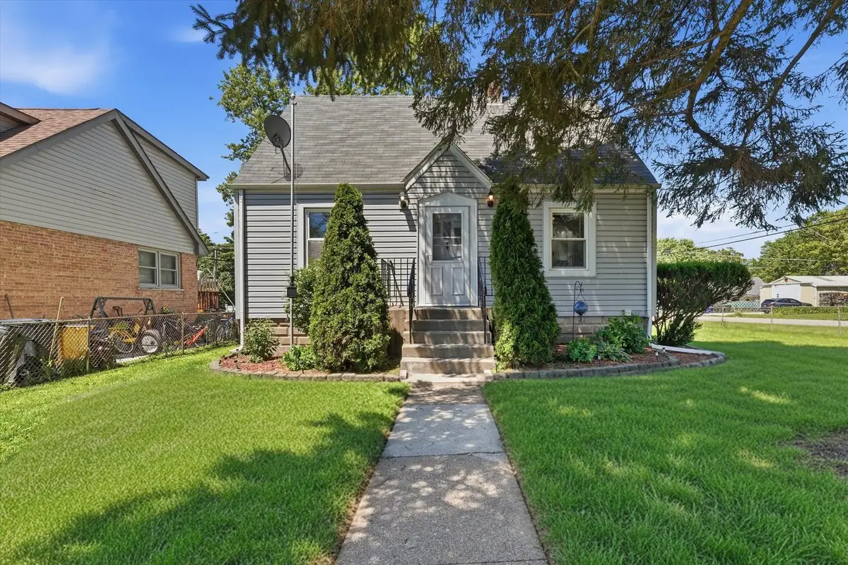 11800 S Ridgeway Avenue, Alsip, IL 60803 - #1