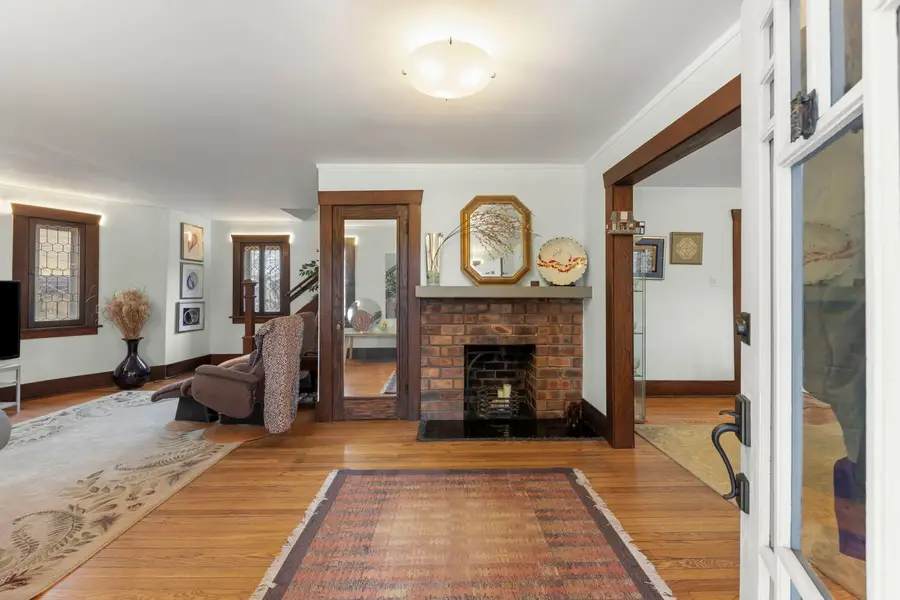 535 N Ashland Avenue, La Grange Park, IL 60526 - #3
