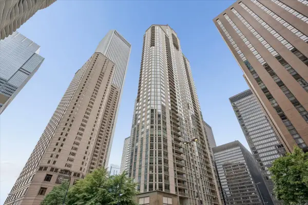 222 N Columbus Drive #2608, Chicago, IL 60601