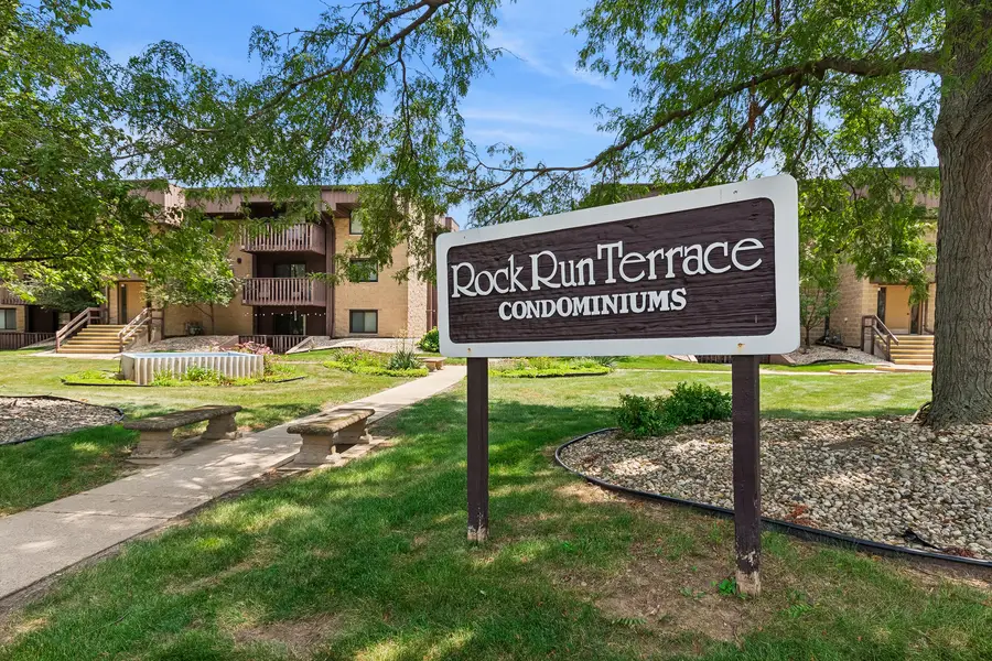 1472 N Rock Run Drive #2D, Crest Hill, IL 60403 - #3