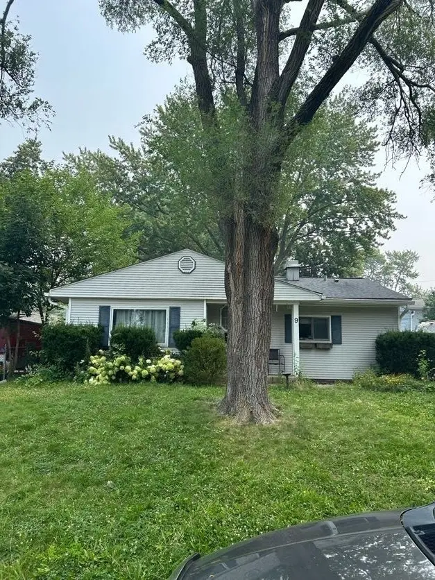 9 Hickory Drive, Carpentersville, IL 60110 - #3