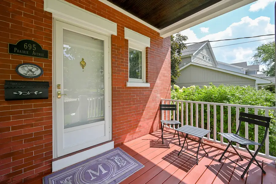 695 Prairie Avenue, Glen Ellyn, IL 60137 - #3