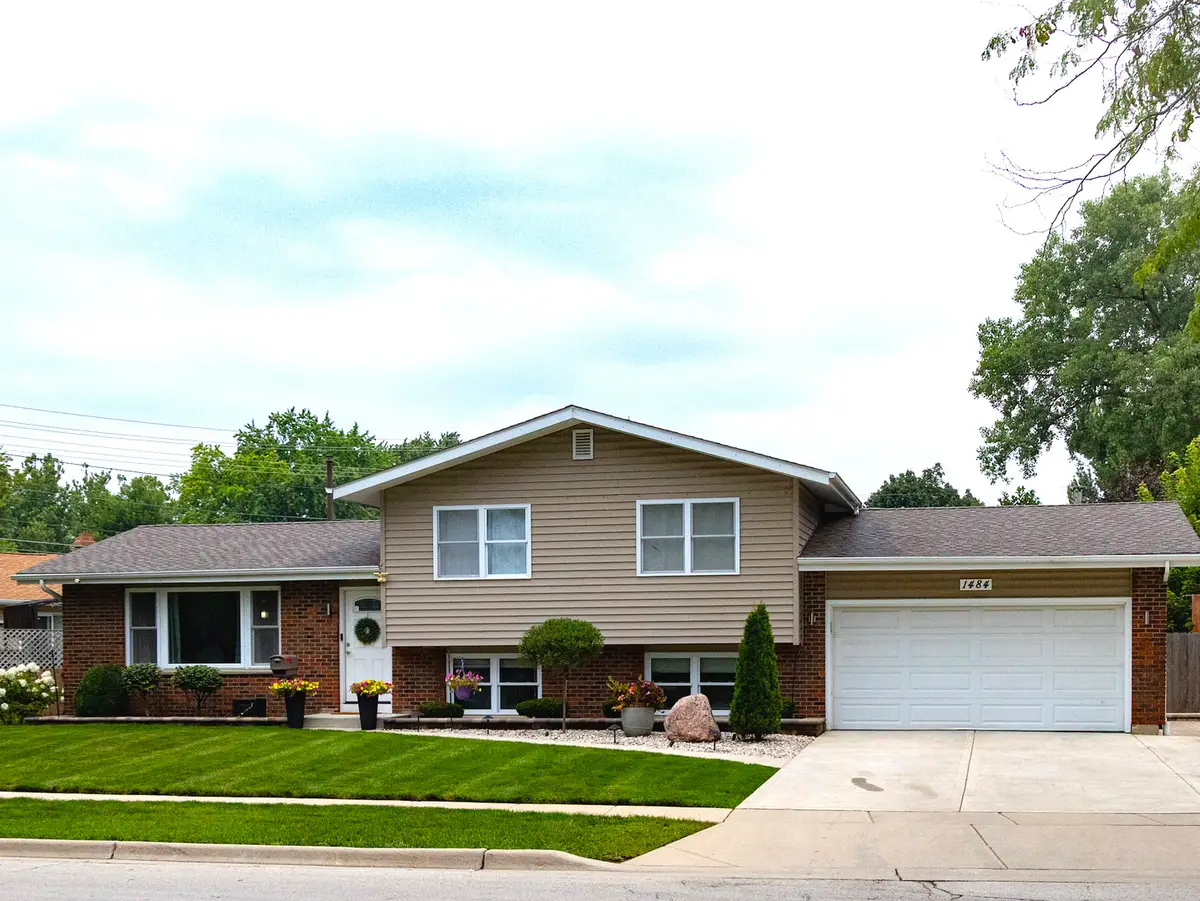 1484 Royal Boulevard, Elgin, IL 60123 - #1