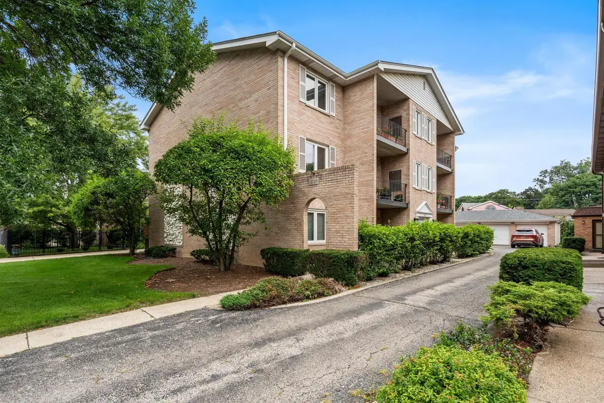 5729 N Cicero Avenue #3B, Chicago, IL 60646 - #1