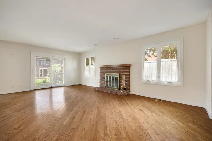 1153 S Linneman Road #1153, Mount Prospect, IL 60056 - #3