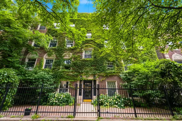 6121 N Hoyne Avenue #3S, Chicago, IL 60640