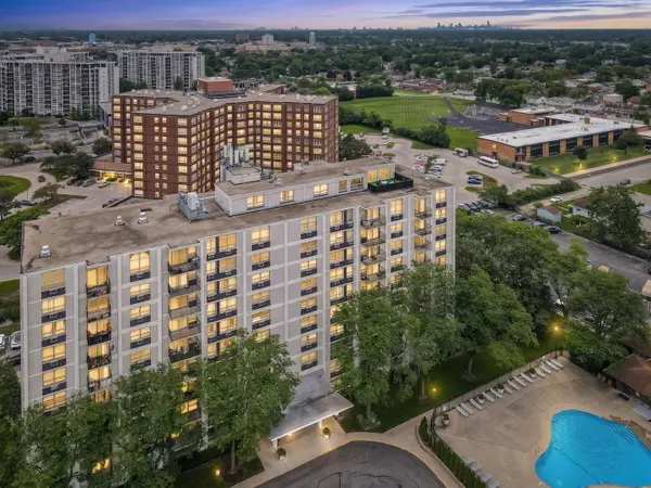 9001 Golf Road #10F, Des Plaines, IL 60016
