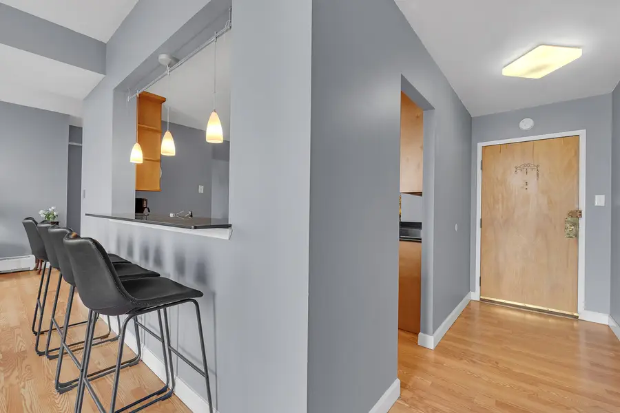9001 Golf Road #10F, Des Plaines, IL 60016 - #2
