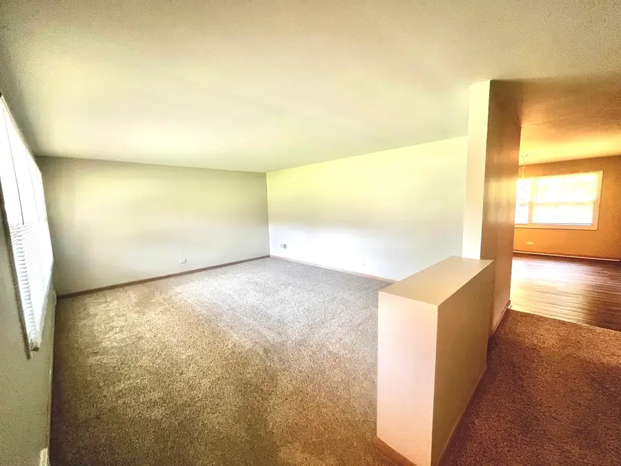 2543 Oakwood Drive, Olympia Fields, IL 60461 - #3