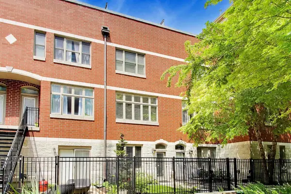 320 E 17th Street, Chicago, IL 60616