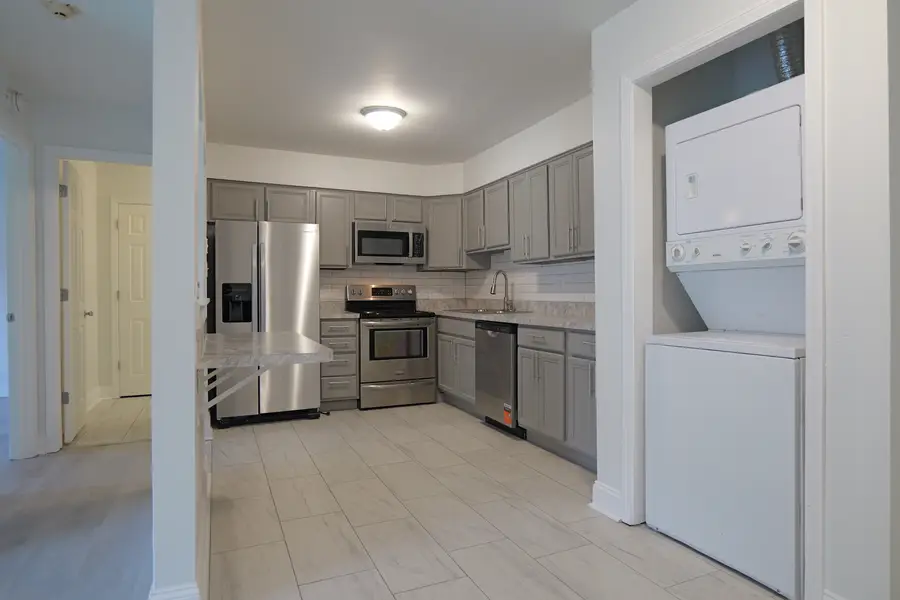 143 W Elk Trail #141, Carol Stream, IL 60188 - #3