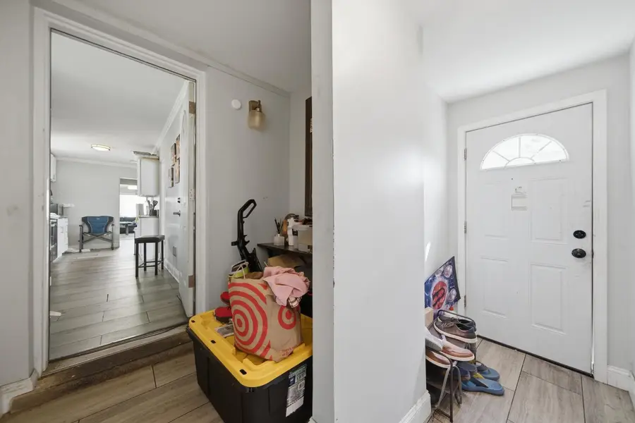 2935 W Howard Street, Chicago, IL 60645 - #2