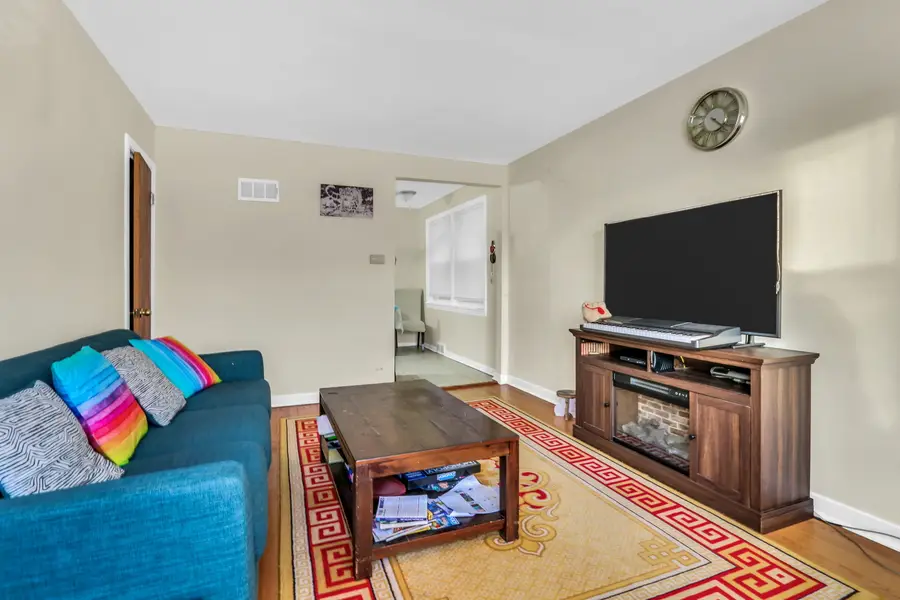 4956 Louise Street, Skokie, IL 60077 - #3