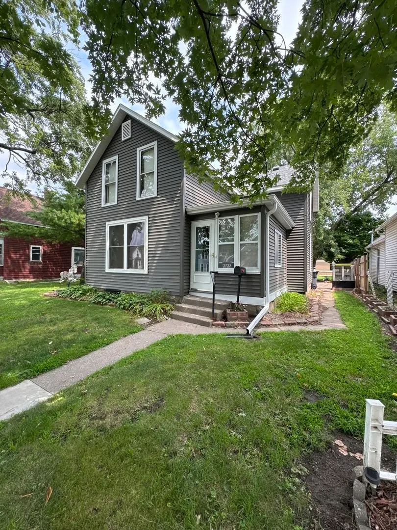 1915 Pershing Boulevard, Clinton, IA 52732 - #2