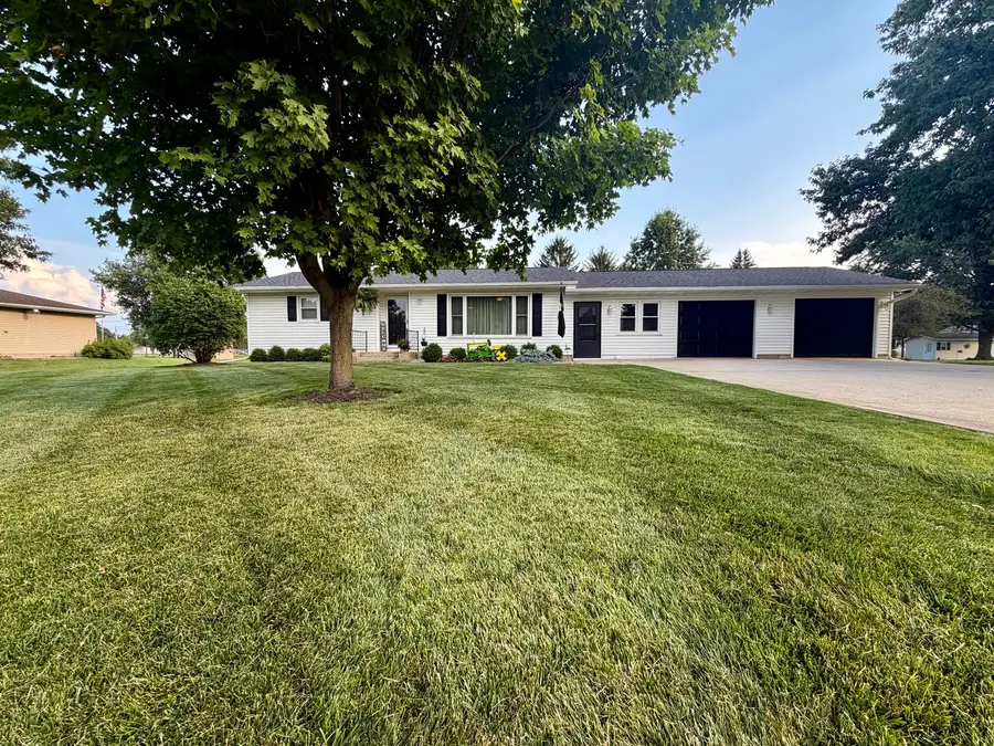 28121 Woodside Drive, Rock Falls, IL 61071 - #3