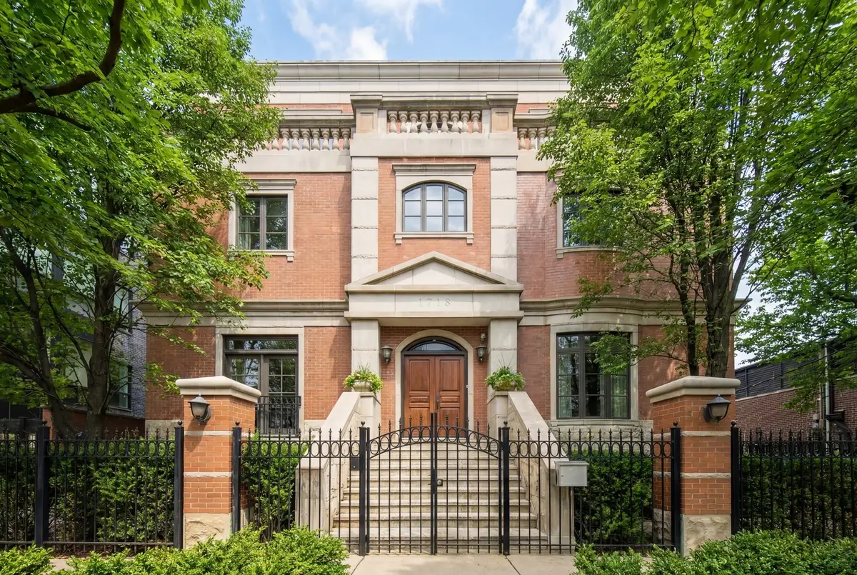 1718 W Wrightwood Avenue, Chicago, IL 60614 - #1